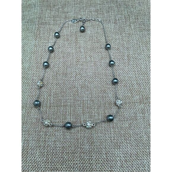 NOLAN MILLER Silver Tone Gray Faux Pearl Rhinestone Necklace 19" Classy - Picture 3 of 7